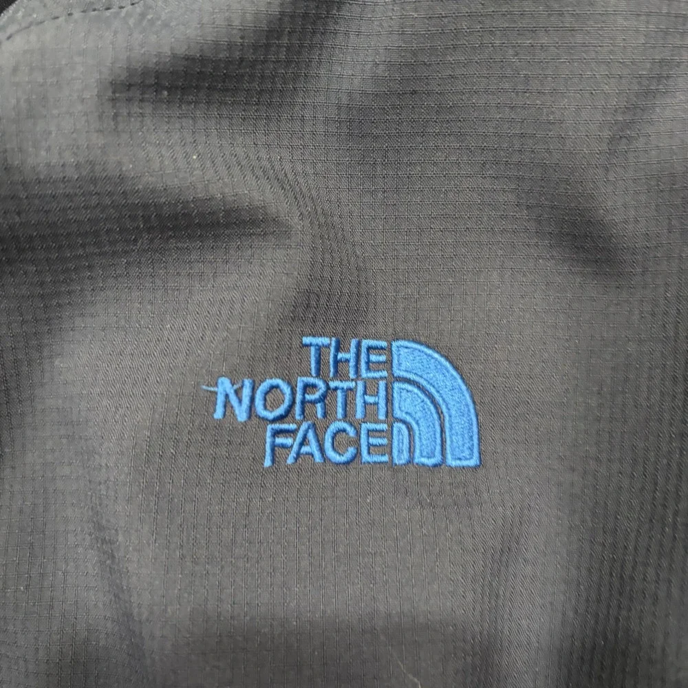 The North Face Boys WindWall Hooded Jacket Blue Colorblock Size L 14/16 Ripstop